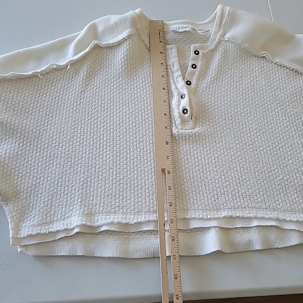 Urban Outfitters Out from Under Henley Crop Top Medium Cream Waffle Knit Casual - Picture 9 of 12